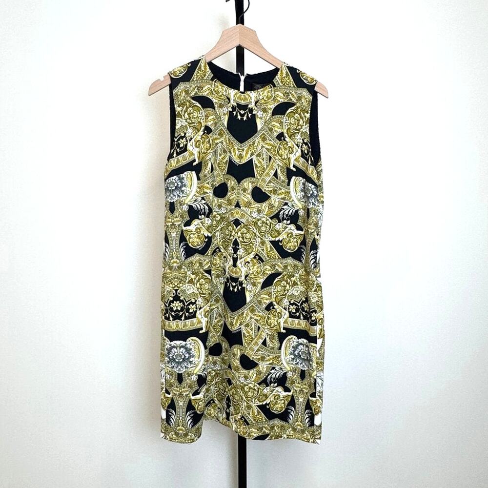 VERSACE Black and White Sleeveless Shift Dress 40 Gold Barocco Print Knee Length